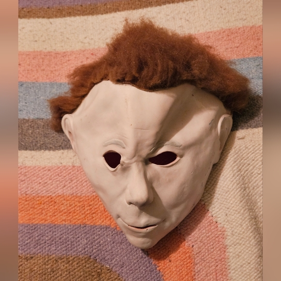 1978 Version Michael Myers  Latex Halloween Mask from Rubies Costumes - Picture 1 of 7